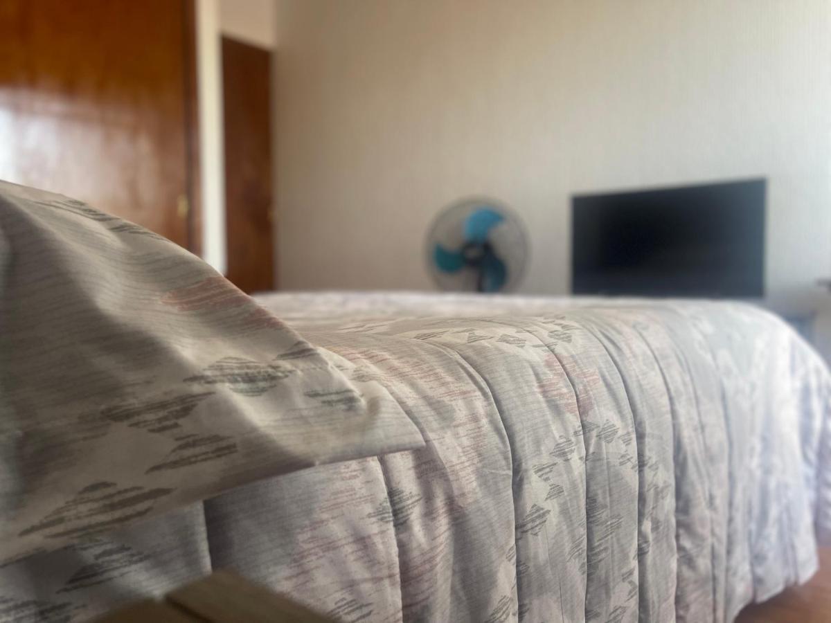Comoda Habitacion A 10 Min Del Centro Historico De 克雷塔罗 外观 照片