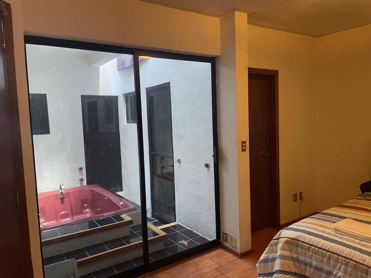 Comoda Habitacion A 10 Min Del Centro Historico De 克雷塔罗 外观 照片