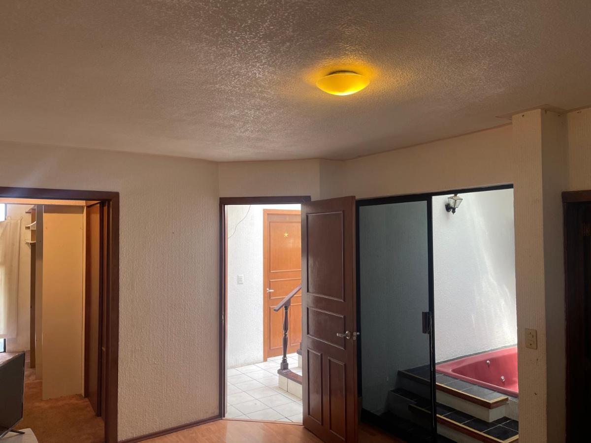 Comoda Habitacion A 10 Min Del Centro Historico De 克雷塔罗 外观 照片
