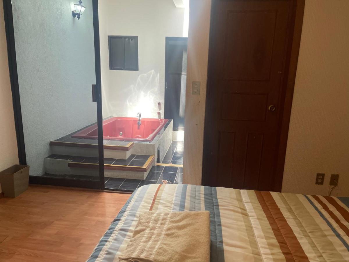 Comoda Habitacion A 10 Min Del Centro Historico De 克雷塔罗 外观 照片